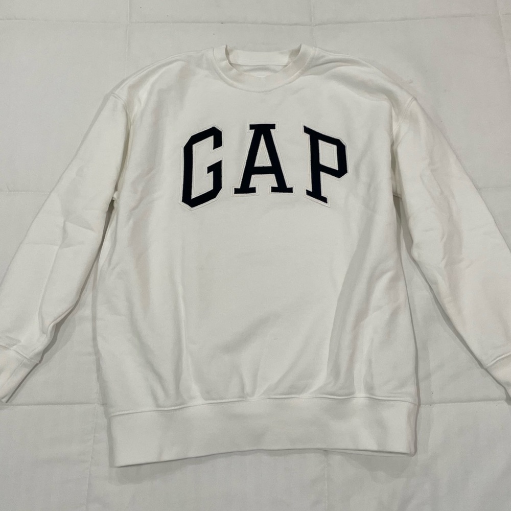 gap white sweatshirt size 12 teen